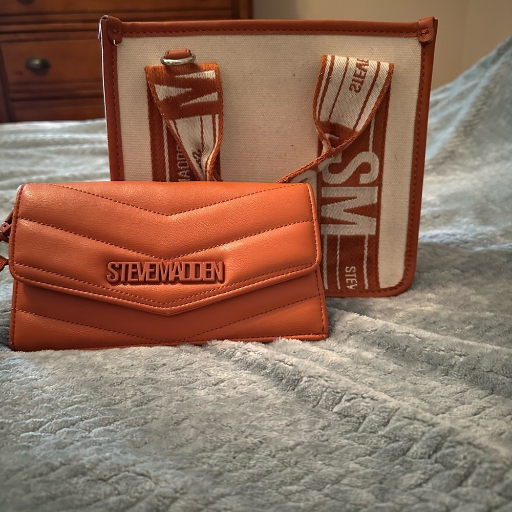 Steve Madden Brown Wallet and Tote Set